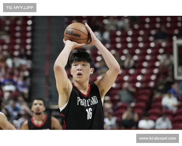 NBA季前赛杨瀚森完成首秀勇士末节逆转击败开拓者